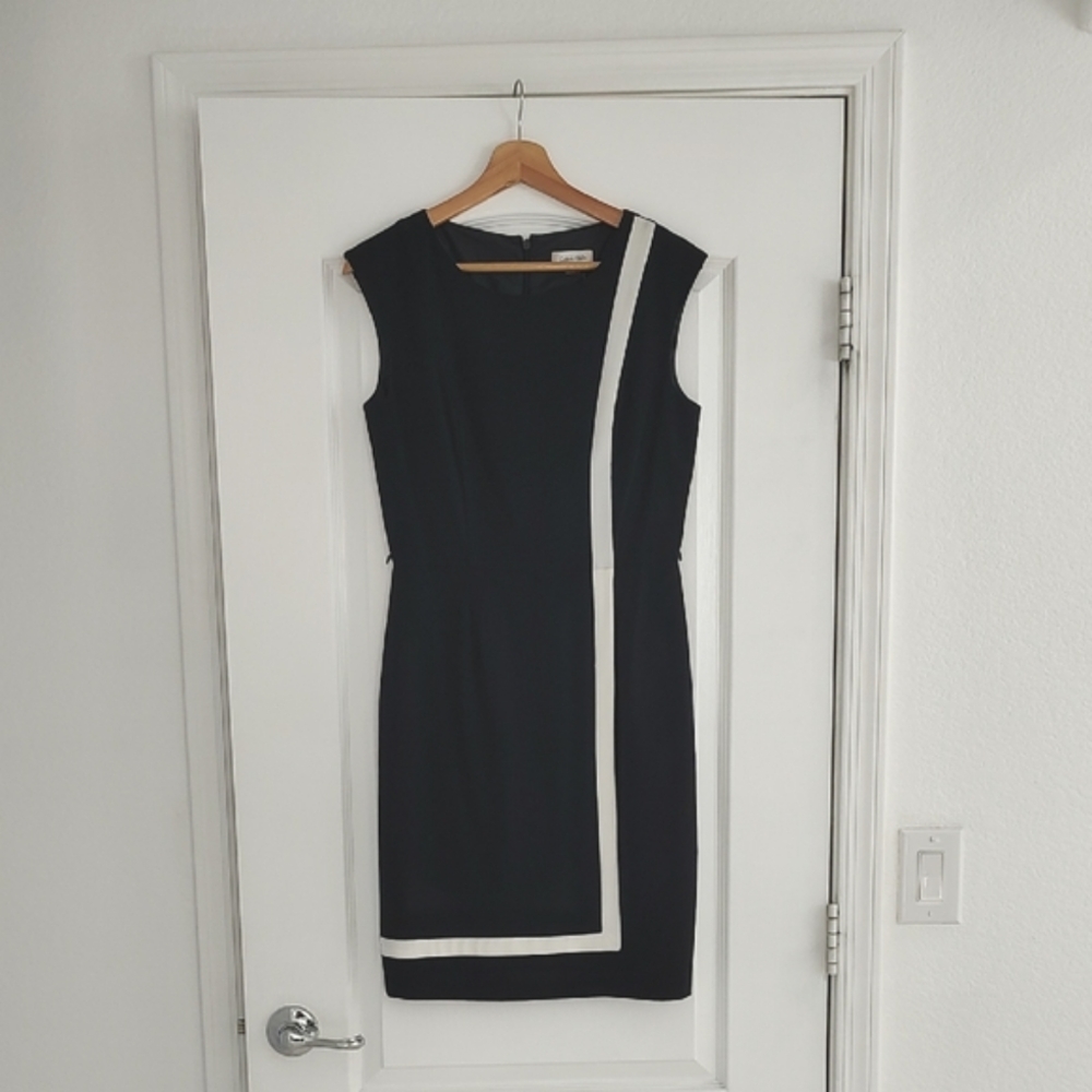 New Calvin Klein Classic Black & White Sleeveless Sheath Dress Size 4 NWOT